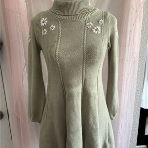 cupcakes & cashmere Olive Green Midi Dress